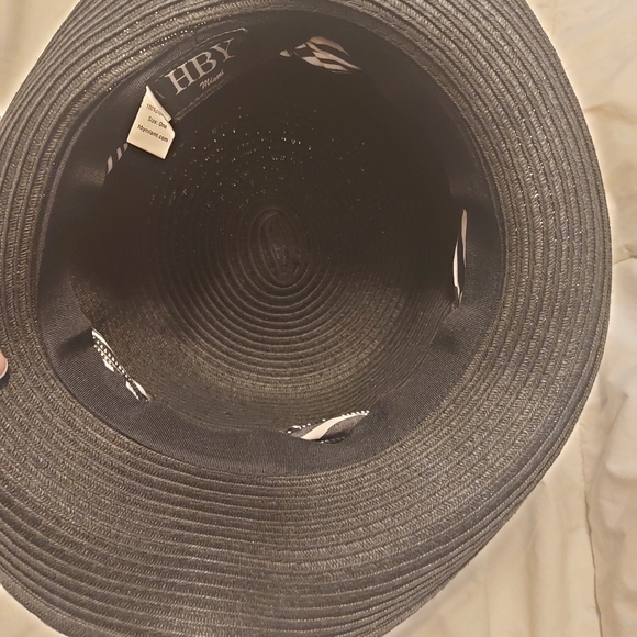 Nwot eby miami paper straw hat w trim 2 bowtie at back one size never worn black - Picture 2 of 8